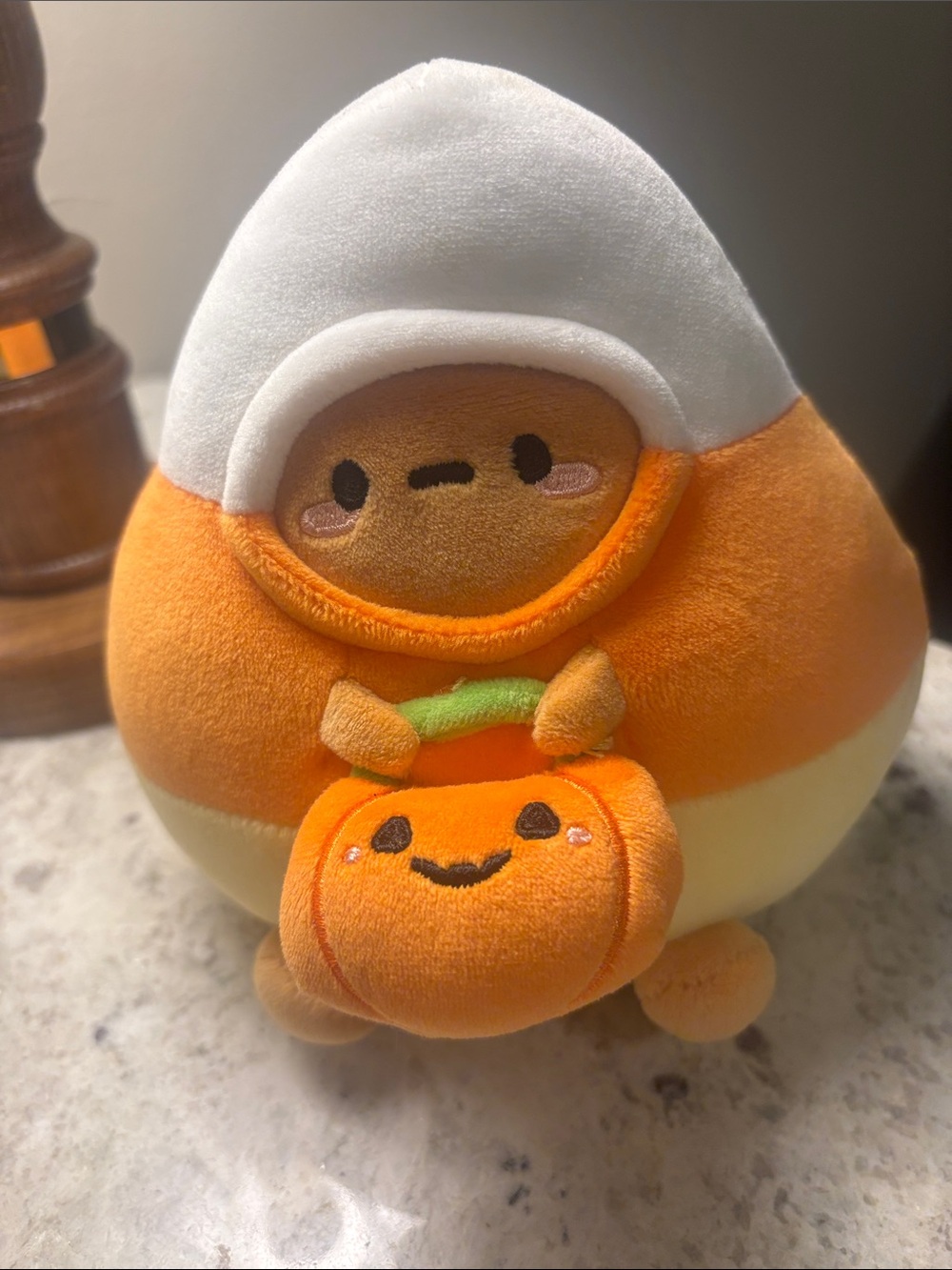 Smoko Candy Corn Mochi Plush with Pumpkin Plush Candy bucket